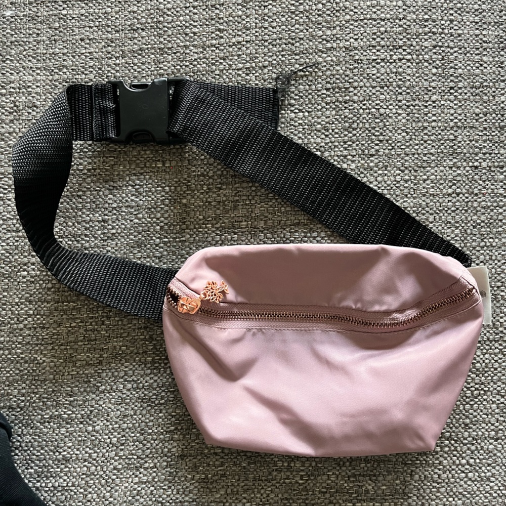 Oak and Reed Belt Bag